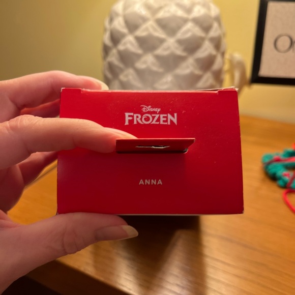 New in Box Hallmark Disney Frozen Anna Ornament - Picture 3 of 4